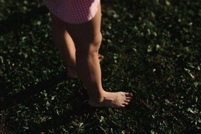 Barfußschuhe: Gesund oder Trend? Unsere ehrliche Einordnung