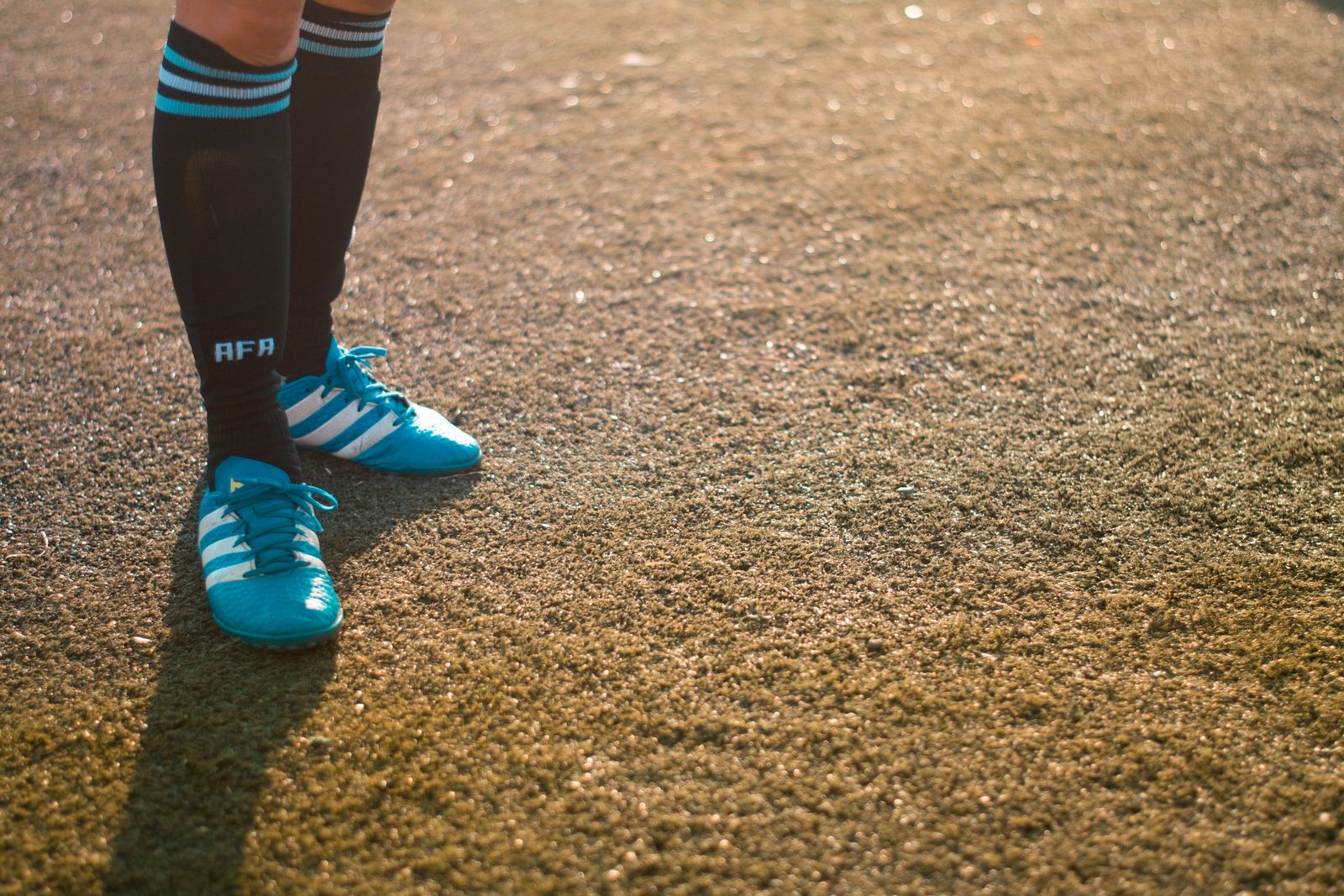Die Arbeitsschuhe der WM-Stars: Geschichte und Handwerk des Fußballschuhs