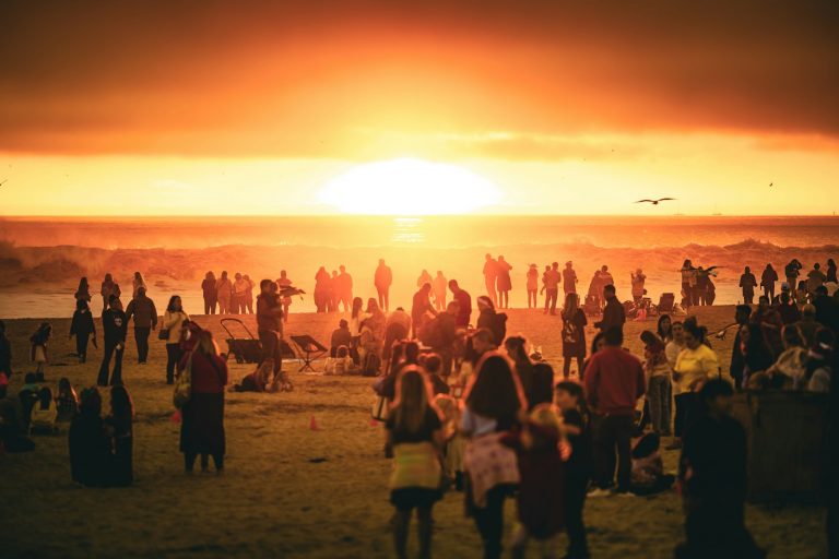 Strand- und Hafenfest Bensersiel 2026: Gut zu Fuß durch vier Festtage